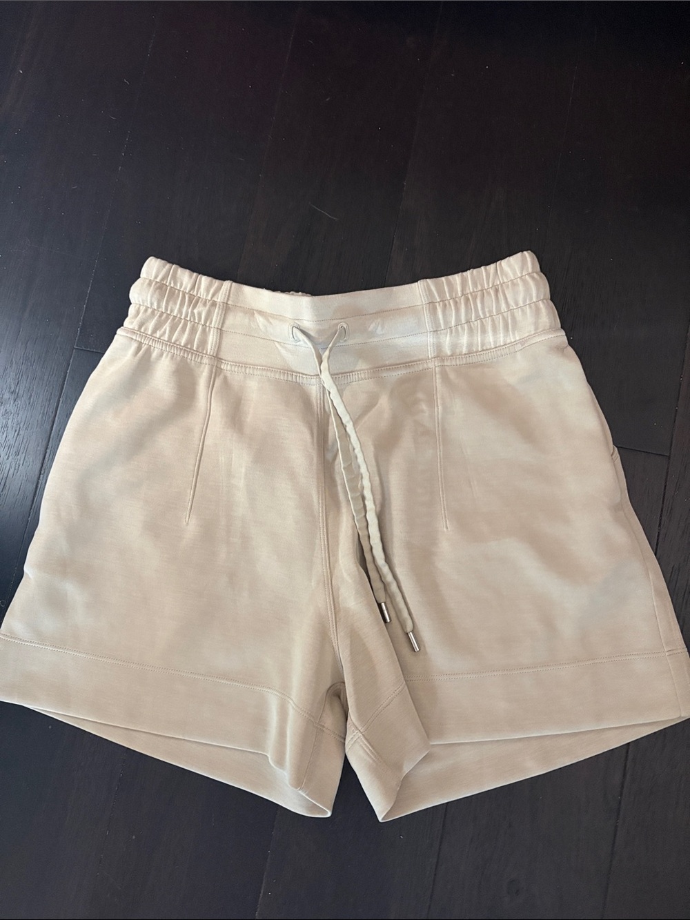 Lululemon Womens Steady State 5” Cream Beige Shorts size 6